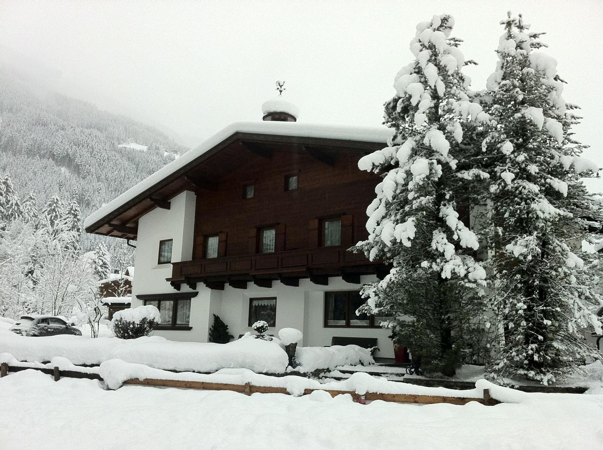 Alpin Hotel Garni Eder - Private Living Mayrhofen Esterno foto